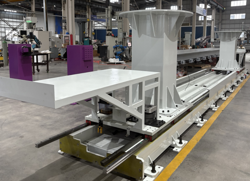 大負載雙機位機器人地軌